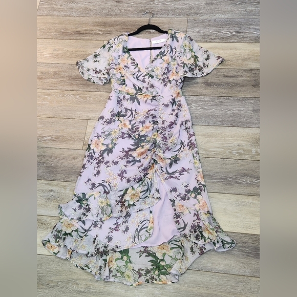 ASTR Floral Maxi Dress with Ruffle Details Size Medium - Picture 9 of 9